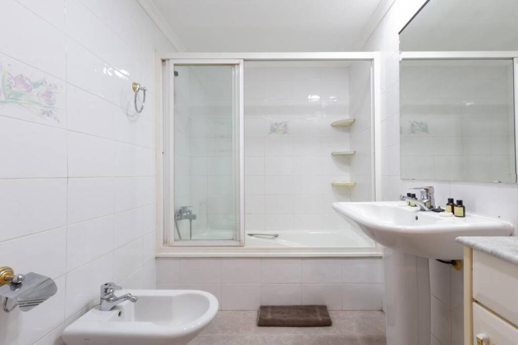 Playa Huelin Apartamento Apartment Malaga Exterior photo