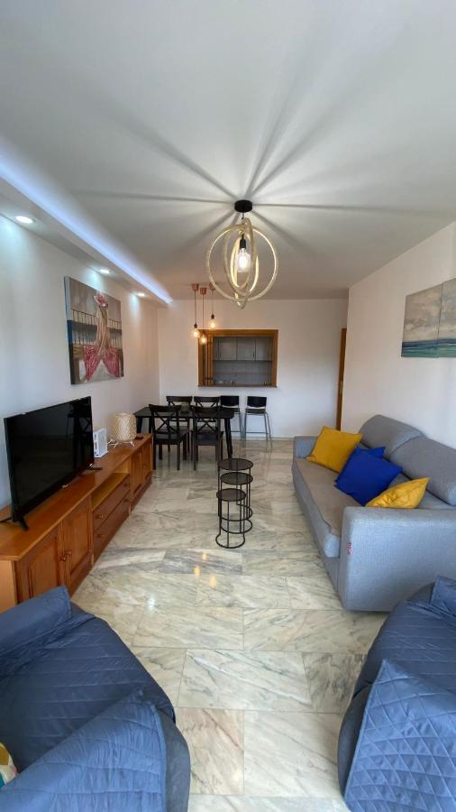 Playa Huelin Apartamento Apartment Malaga Exterior photo