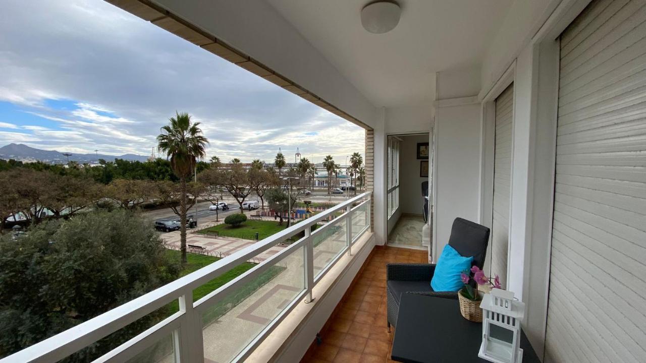 Playa Huelin Apartamento Apartment Malaga Exterior photo